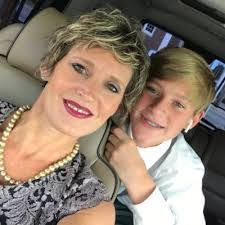 Amber Gaither's Instagram, Twitter & Facebook