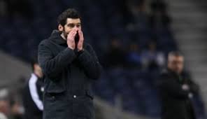 Portekiz temsilcisi porto, teknik direktör paulo fonseca'nın görevine son verildiğini resmi internet sitesinden duyurdu. Paulo Fonseca Sai Do Fc Porto Desporto Correio Da Manha