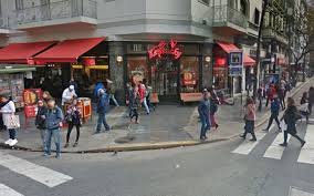 Tradição de 60 anos no ramo de café torrado e moído, gerida por uma família que está no ramo a mais de 80 anos, atuando na promoções, informações, dicas, de como aproveitar o melhor do café. Estaba Tomando Un Cafe Entro Un Ladron Y Le Robo 6000 Dolares La 100