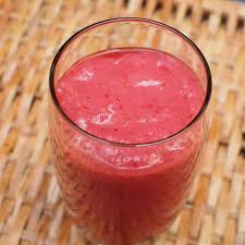 Smoothie Fraises Framboises Et Rhubarbe Sans Produits Laitiers Smoothie Fraise Jus Et Smoothies Rhubarbe