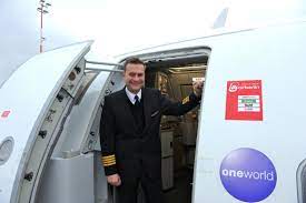 Klm und die irische city jet hatten air antwerp 2019 gegründet. Travel Pr News Thomas Schuster Pilot At Airberlin Flies Flight Guests From Moscow To Berlin On The 24th Of December