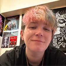 Okay guys what do you guys think the weight limit should be for crowd  surfing? I've recently been