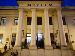 Podczas wirtualnej noc muzeów zwiedzimy online około 20 wystaw we wrocławskich muzeach i galeriach, m.in. Noc Muzeow 2021 Data Program Atrakcje Co Sie Bedzie Dzialo Eska Pl