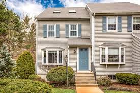 Enjoy this end unit designed with distinction and a sense of flowing space! Easton Ma Real Estate Mls Number 72479766