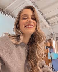 Alison Mandel (@alisonmandel) • Instagram photos and videos