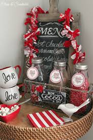 Our valentine's day decorations feature bold reds and heartfelt designs that capture the style of the season. 30 Diy Valentine S Day Decorations Cute Valentine S Day Home Decor