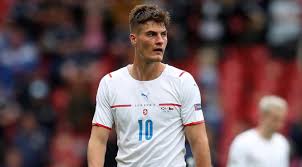 The bayer leverkusen striker has been identified. Y Av45kowoufym