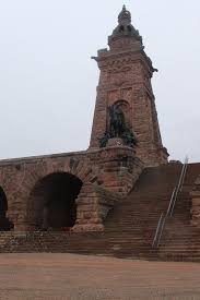 Kyffhauser Denkmal Auf Den Spuren Der Barbarossa Sage Denkmal Ausflug Reiseziele