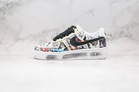 The deconstructed uppers sit atop a speckled sole unit to set them apart from the crowd. 3 Things To Know About G Dragon S Latest Nike Af1 Para Noise 2 0 Kpopmap