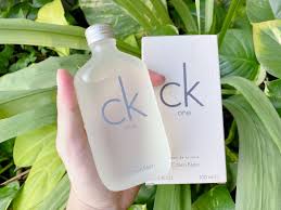 The first perfume ever created by raf simons, calvin klein women denotes not one but many, a group of individuals, each with their own distinct voice. Ck One 100ml In 2021 Fragrance Samples Ck One Perfume Unisex Perfume
