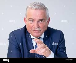 Strobel or strobl -Fotos und -Bildmaterial in hoher Auflösung