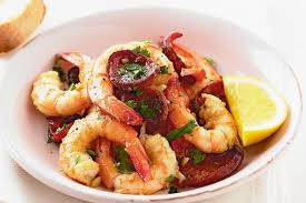 Garlic And Chorizo Prawns Recette Scampis Chorizo Cassolette