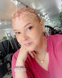 Un héroe entre nosotros: Una superviviente de cáncer con la misión de  ayudar a los demás