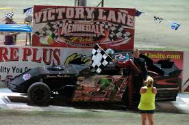 John Freeman gets his first IMCA SportMod feature win at Kennedale Speedway  Park