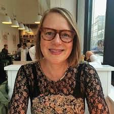 Beth Grellner's Instagram, Twitter & Facebook