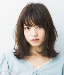 ベース型さんの女の子らしい小顔ヘアはくびれカットのひし形がカギ