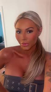 who is this #trending #fördig #fyp #fy #foryou #viral #fypシ #fortnite #wife  #foryoupage #friday