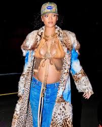 Die beziehung endet, als der sänger rihanna körperlich angreift. Rihanna Rihanna Twitter