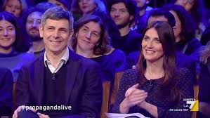 Raiz a propaganda live che canta o' tiempo se ne va in omaggio ad alfredo cerruti. Propaganda Live Super Giornalismo A Propagandalive Facebook