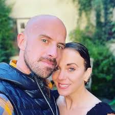 Amanda Abbington's daredevil fiancé left paralysed after TV stunt went  wrong