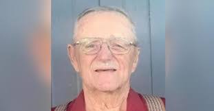 Warren Hoffman's Instagram, Twitter & Facebook