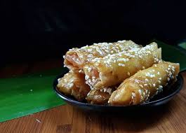 Turon is a popular snack and street food amongst filipinos.1 these are usually sold along streets with banana cue,2 camote cue, and maruya. Where To Get Turon And Other Banana Street Food In The Metro Booky