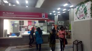 Kl sentral station can be confusing to first time visitors with 4 different types of train services departing from the. File Kl Sentral Lrt Station Jpg Wikimedia Commons