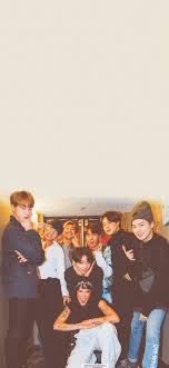 Halsey is the first foreign artist to get a feature in the music video of bts. á¹¡á¹¡áº—eá¸Ÿy 501á¸Ÿoá¹›eá¹¿eá¹› Rest On Twitter Bts Halsey Lockscreen Wallpapers Bts Twt Halsey Bts