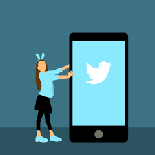 Twitter Videos: A Detailed Guide and How To Get Started | Rocketium