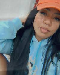 Gema Linares's Instagram, Twitter & Facebook