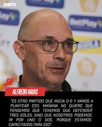 🧠 ALFREDO ARIAS PRENDIÓ LAS ALERTAS ANTES DE LA FINAL EN IBAGUÉ 🎙️ El DT  de Junior fue claro tras el 3-0 de la ida: esto “empieza 0-0” y no es un