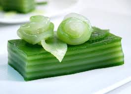 pandanus leaf layer cake this thai dessert is smell very good and delicious ของหวานชาวเอเช ย อาหาร ส ตรทำขนมหวาน
