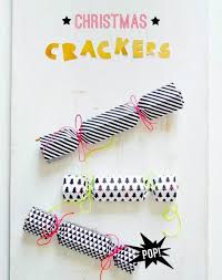 Xmas Crackers 1 Jpg 528 668 Pixel Geschenke Schon Verpacken Knallbonbon Basteln Geschenke
