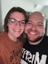 Last minute wedding photographer needed in Ludlow KY?