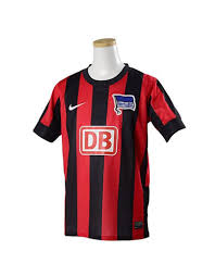 Private sammlung / immer auf der suche nach neuen trikots.herthatrikotsammlung #hertha #herthabsc #herthaberlin #berlinersportclub #trikotsammlung #trikot. Hertha Trikot Rot Schwarz Tornado Sport