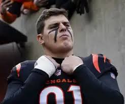 Le responsable de la pelouse du Super Bowl lâche tout