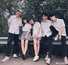 Kumpulan gambar animasi anak tk muslim design kartun. 16 Ide Sahabat Perempuan Dan Laki Laki Foto Teman Sahabat Fotografi Remaja