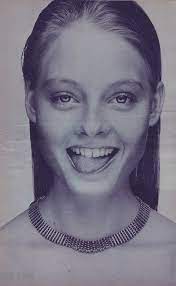 Jodie Foster Photographed By Andy Warhol For Interview Magazine January 1977 Jodie Foster Portrait Famous Faces