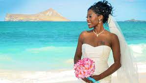 Frangipani bouquets are the perfect choice for a destination wedding. Hawaii Wedding Flowers For The Beautiful Bouquets