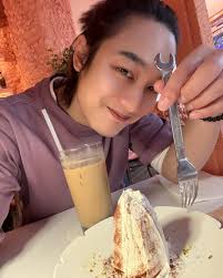 Kim京燁- 我在影片裡面看起來到底多胖？！為什麼每個遇到我的人都說我本人好瘦？？