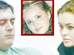 Una mujer a punto de casarse con el asesino de su hermana gemela