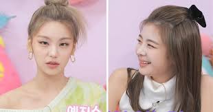Midzy (믿지) itzy official fan colour: Itzy S Yeji Reveals Why She Was Jealous Of Lia During Their Trainee Days Koreaboo