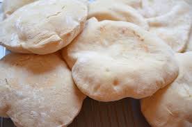 Pita Brot Oder Brottaschen Zum Fullen In 2020 Pita Brot Rezept Pita Brot Selber Machen Pita Brot