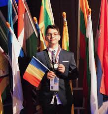 Sunt așteptați 135 de elevi de liceu din 37 județe, care vor susține probele de concurs la colegiul național liviu rebreanu. Elev Roman Admis La Universitatea Harvard Darius DoreÈ™te SÄƒ Se Specializeze In È™tiinÅ£ele PÄƒmantului È™i Cele Planetare Stiri Diaspora