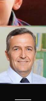 Hello, does someone actually know who this guy really is? Someone in my  close circle is getting scammed by a „dr Williams“. Google image search  gives me different fake profiles and I