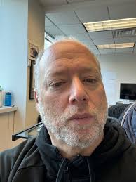 Georg Eischen's Instagram, Twitter & Facebook