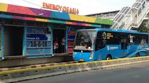 Kehidupan dinda yang berubah 180 derajat karena ayahnya korupsi membuatnya berani meminta geri, musuh bebuyutannya yang terkenal di sekolah untuk menjadi pacarnya. Anda Lulusan Smp D3 Transjakarta Buka Lowongan Kerja Bisnis Liputan6 Com