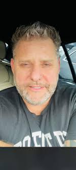 What are some cool lock screens?