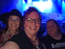 I want to thank all the family, friends, fans, Tribal Council Chairperson Jamie  Stuck (a great musican himself) & the entire staff at FireKeepers Casino,  Hotel, & Event Center. Most importantly -