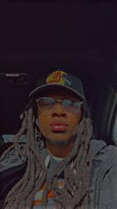 8/26 I turned 22 today happy birthday to my birthday twins